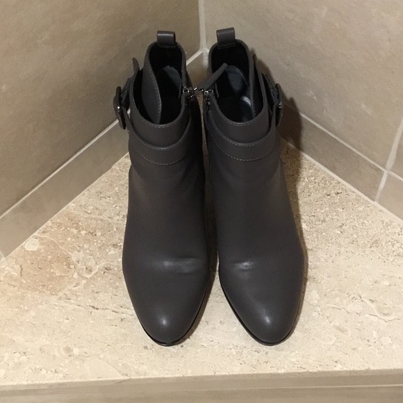 Franco Sarto Ankle Boots in Dark Gray- Worn Once - Sz 7.5 - Picture 6 of 6